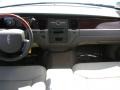 Lincoln Town Car Signature Limited Vibrant White photo #18 Lincoln Town Car Signature Limited Vibrant White photo #18