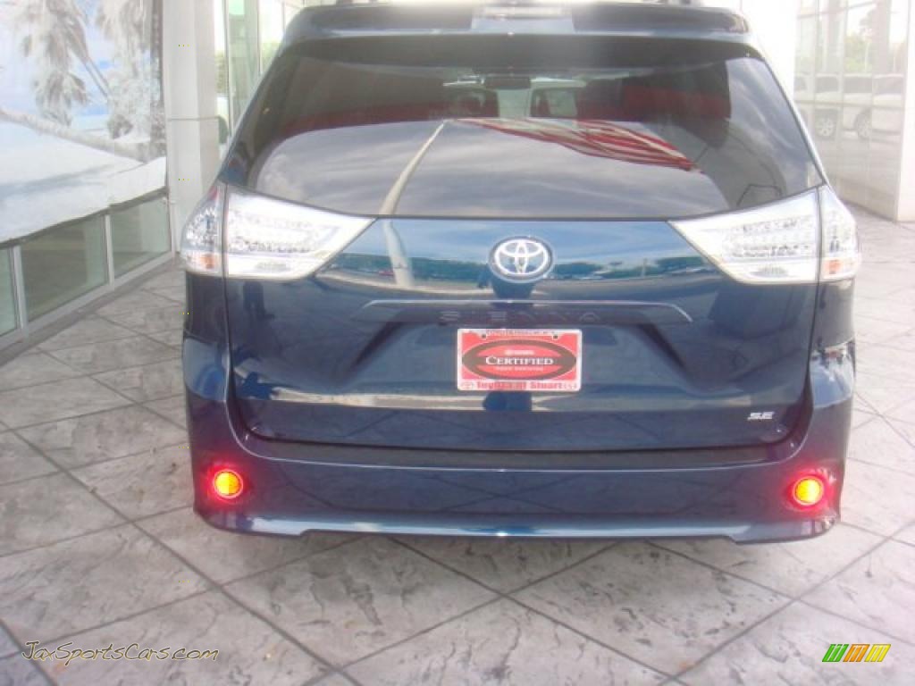 2011 toyota sienna se south pacific pearl #2