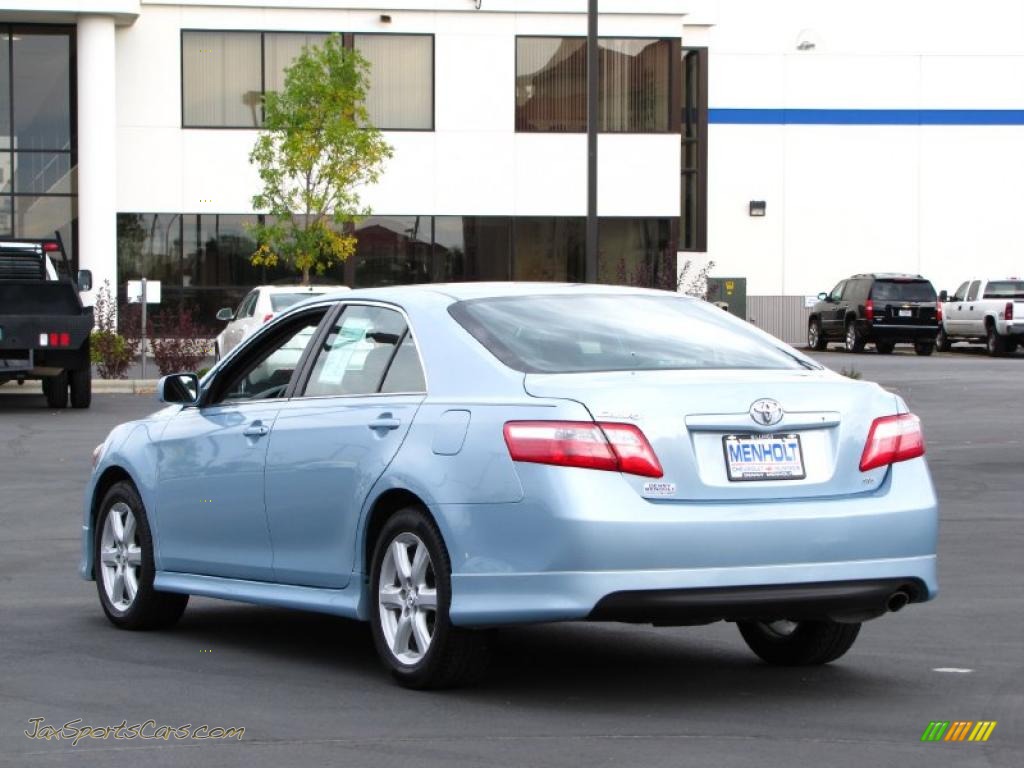 2009 Camry SE - Sky Blue Pearl / Charcoal photo #3