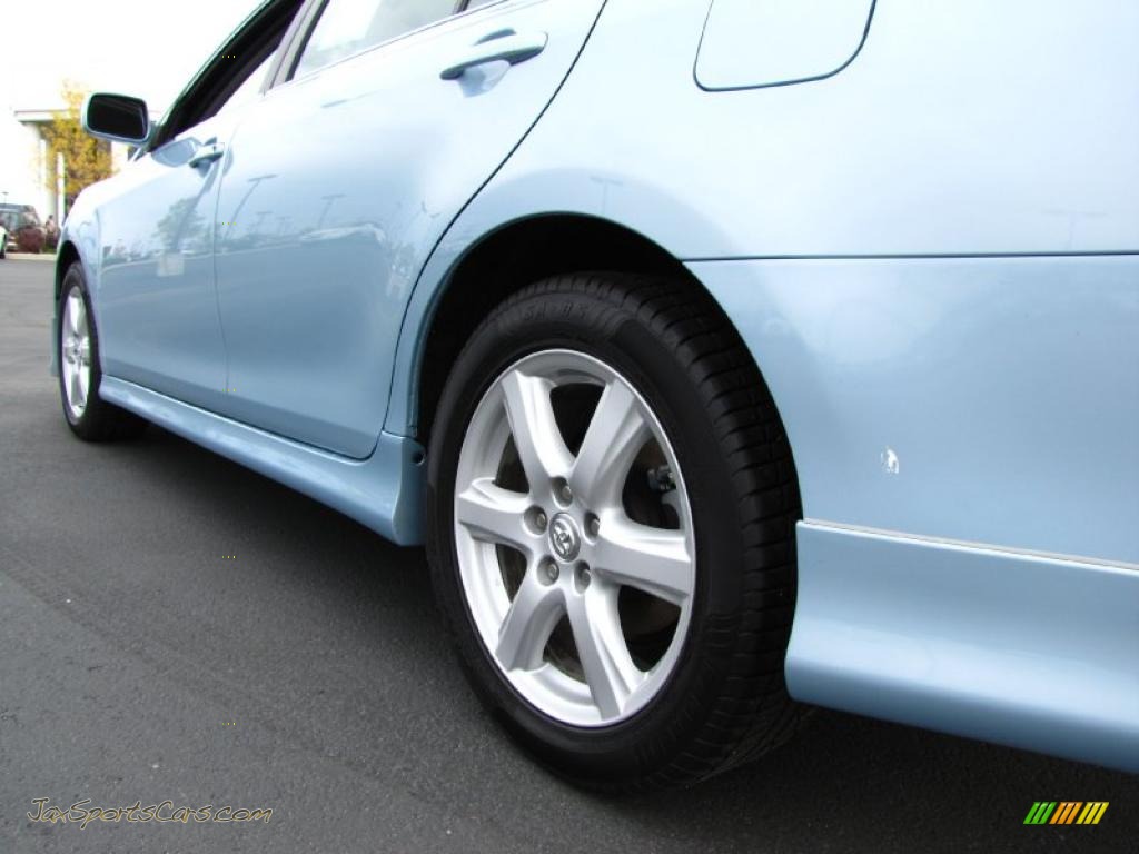 2009 Camry SE - Sky Blue Pearl / Charcoal photo #13