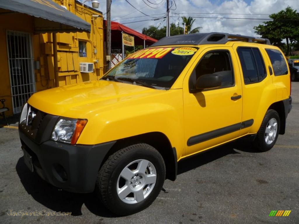 2005 Yellow nissan xterra for sale