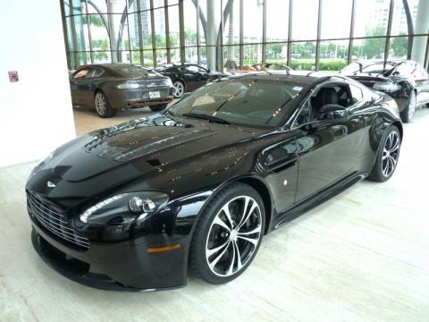 Aston Martin V12 Vanquish Black. Aston Martin V12 Vantage