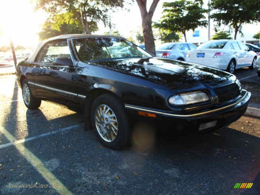 1995 Chrysler lebaron/ convertible #2