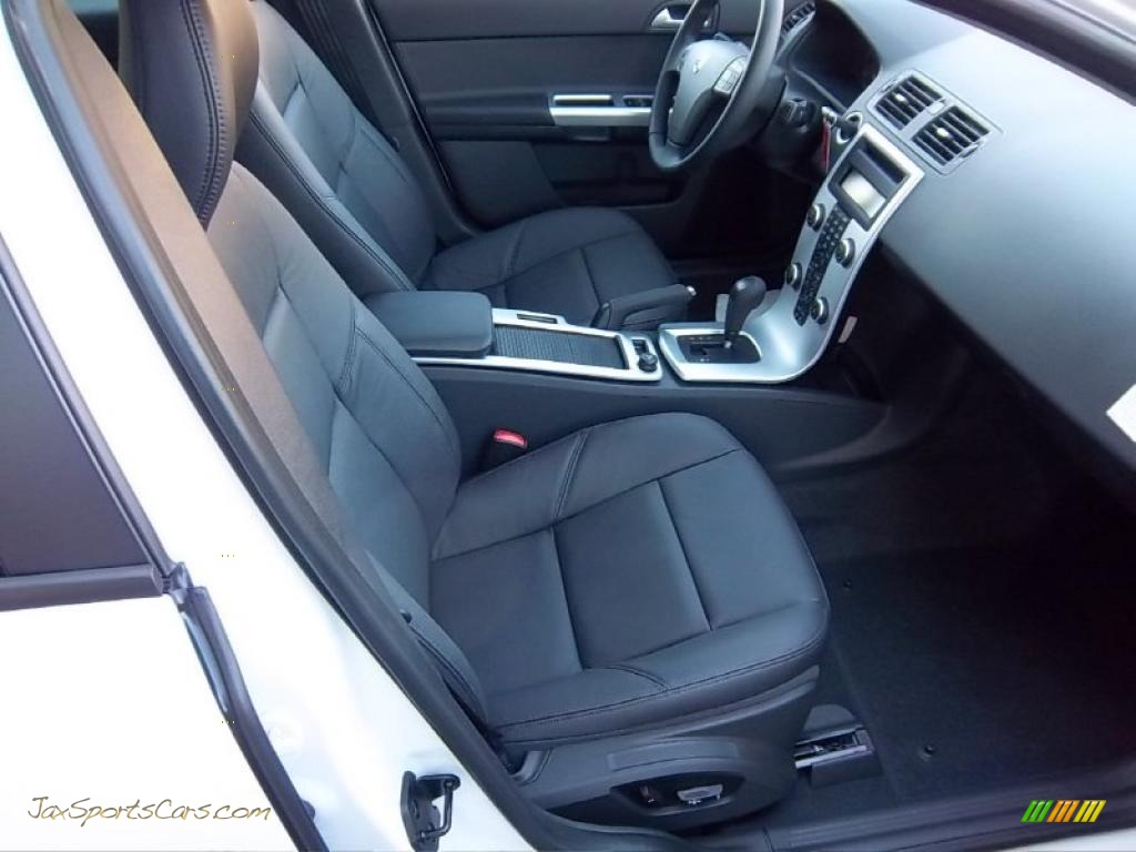 2011 S40 T5 - Ice White / Off Black Leather photo #18