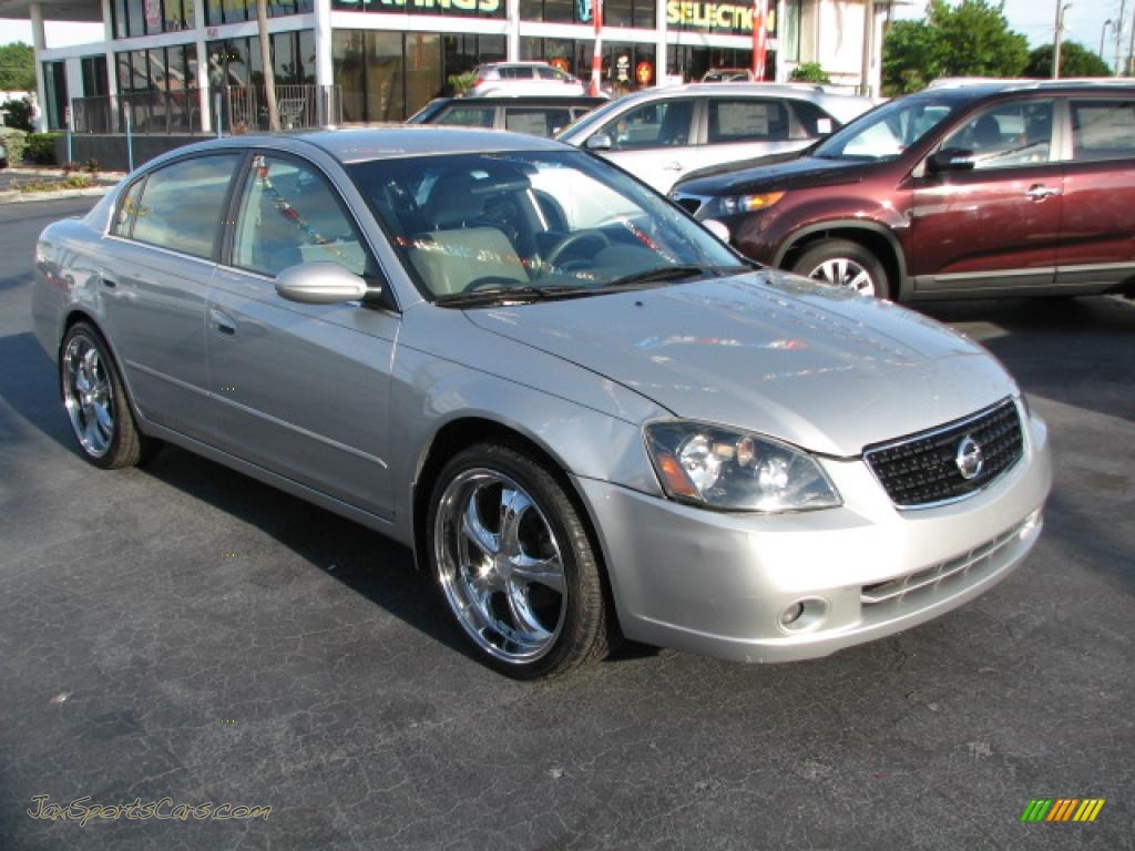 2005 Nissan altima s silver #5