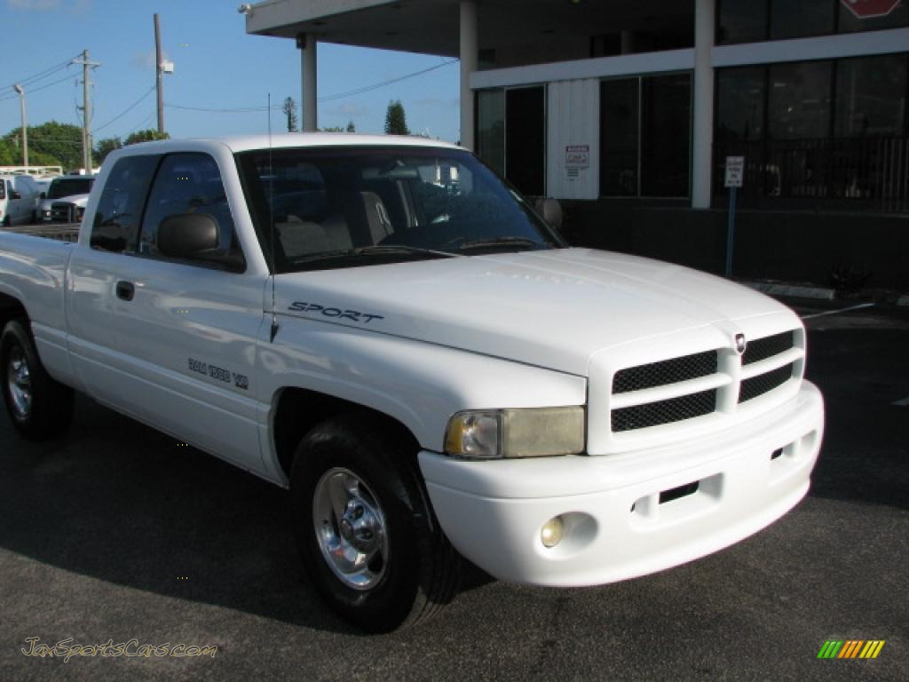 1999 Ram 1500 Sport Extended Cab - Bright White / Agate Black photo #1