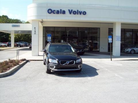 Black Sapphire Metallic 2011 Volvo XC70 3.2