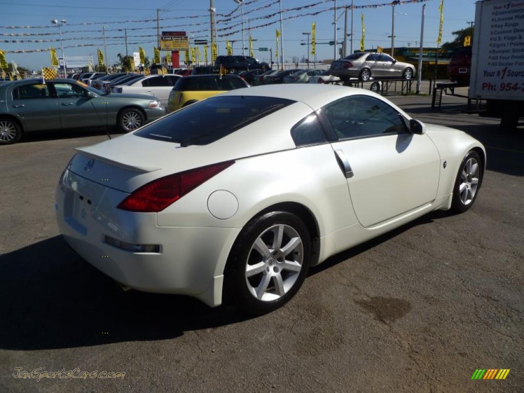 Nissan 350z pearl white for sale