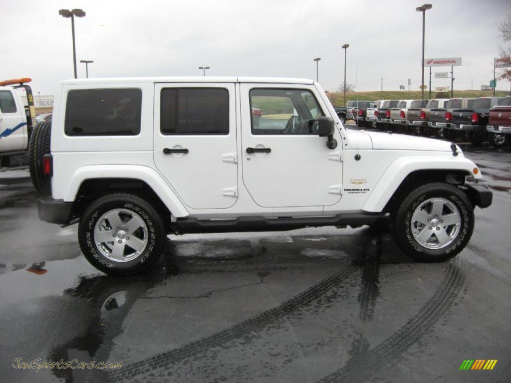 2011 Jeep wrangler sahara white for sale #5