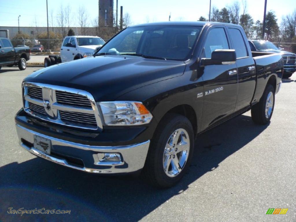 2011 Ram 1500 Big Horn Quad Cab 4x4 - Brilliant Black Crystal Pearl / Light Pebble Beige/Bark Brown photo #1