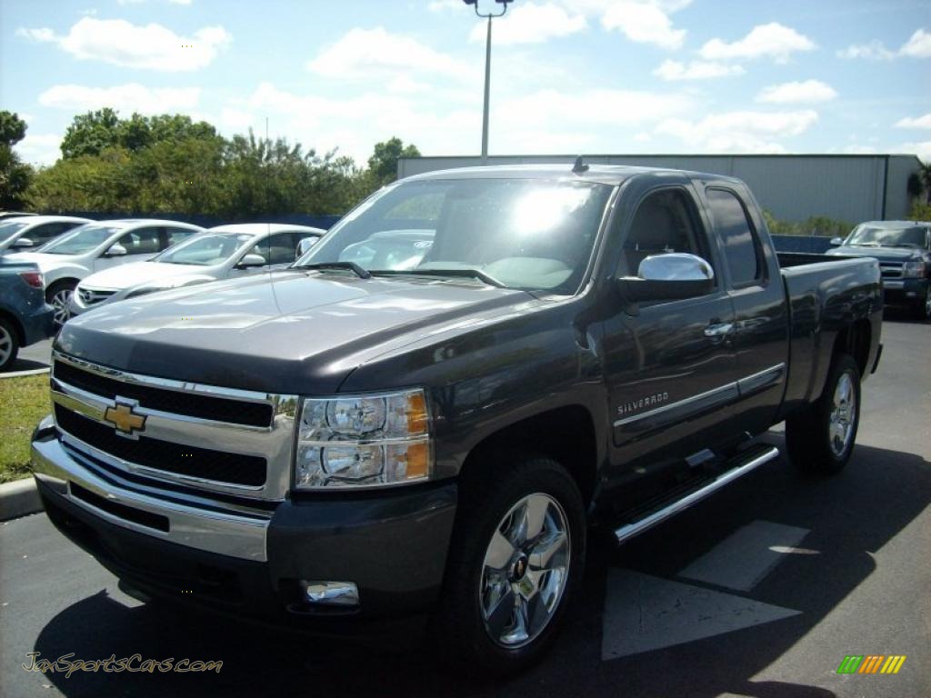 Taupe Gray Silverado