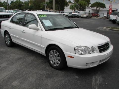 White 2006 Kia Optima LX White 2006 Kia Optima LX