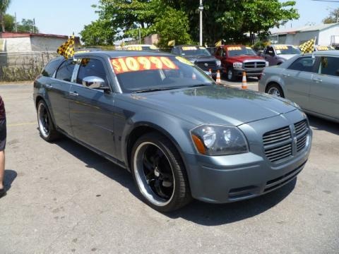 Magnesium Pearlcoat 2006 Dodge Magnum SE Magnesium Pearlcoat 2006 Dodge Magnum SE