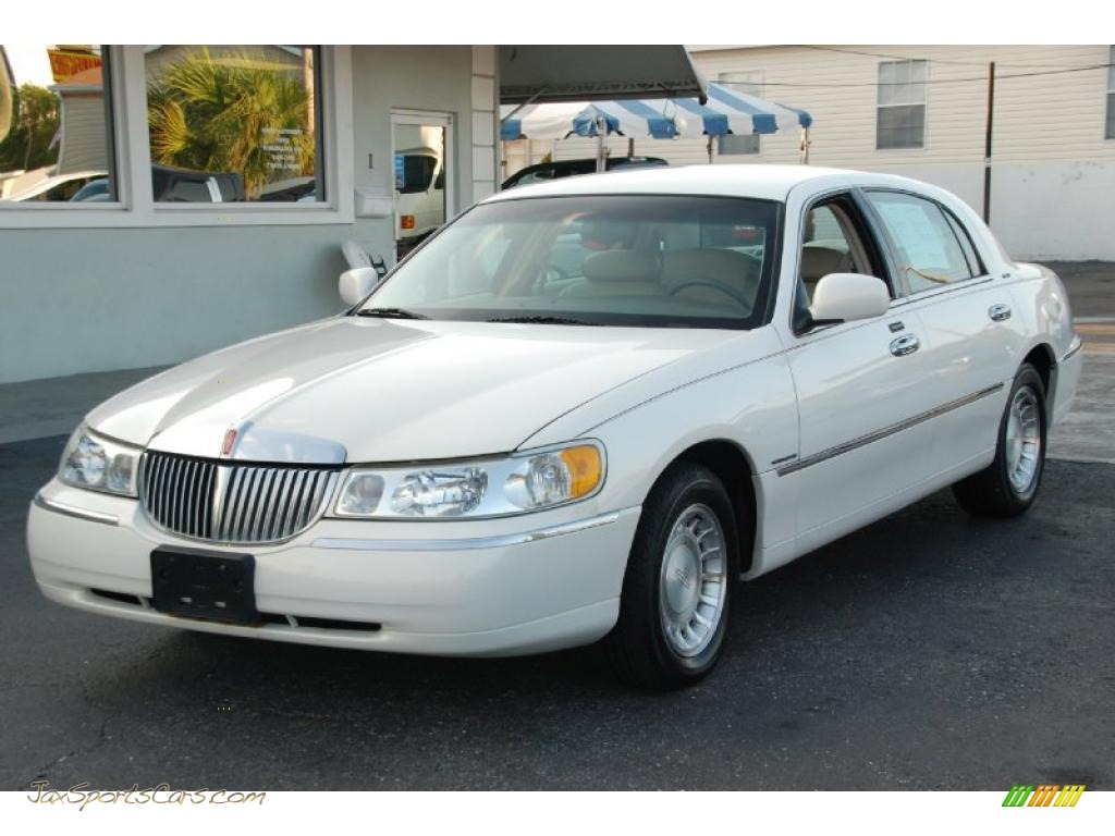 2002 lincoln town car for sale
