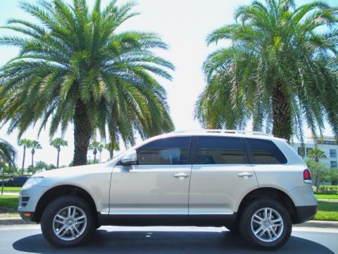 Reflex Silver Metallic 2008 Volkswagen Touareg 2 VR6