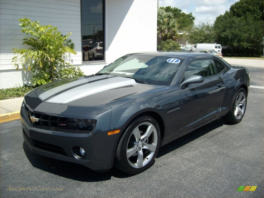 Chevrolet Camaro 2015 серый