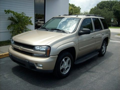 Sandstone Metallic 2005 Chevrolet TrailBlazer LT