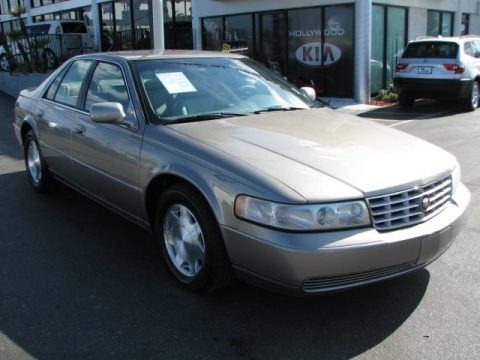 Cashmere 2000 Cadillac Seville SLS