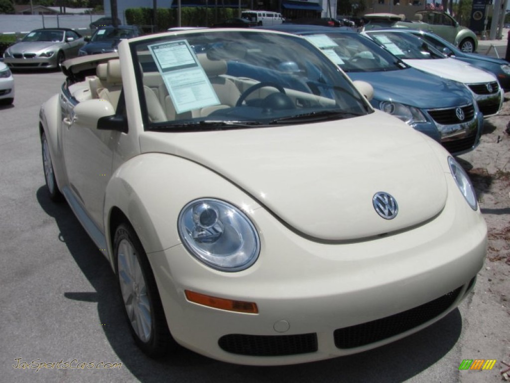 2008 Volkswagen New Beetle Se Convertible In Harvest Moon Beige Harvest Moon Beige Cream Volkswagen New Beetle Se Convertible
