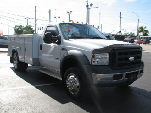 Oxford White 2006 Ford F450 Super Duty XL Regular Cab 4x4 Chassis Oxford White 2006 Ford F450 Super Duty XL Regular Cab 4x4 Chassis