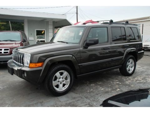 Dark Khaki Pearl 2006 Jeep Commander 4x4