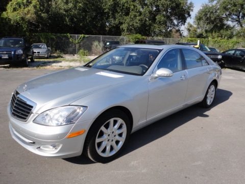 Iridium Silver Metallic 2007 Mercedes-Benz S 550 Sedan Iridium Silver Metallic 2007 Mercedes-Benz S 550 Sedan