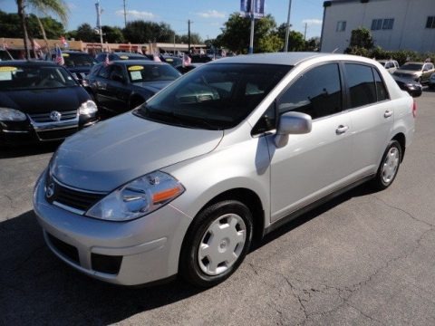 Brilliant Silver Metallic 2007 Nissan Versa S Brilliant Silver Metallic 2007 Nissan Versa S