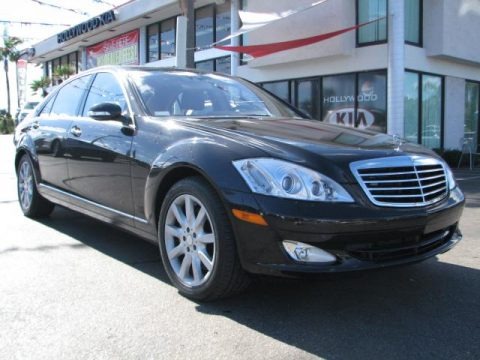 Black 2009 Mercedes-Benz S 550 4Matic Sedan Black 2009 Mercedes-Benz S 550 4Matic Sedan