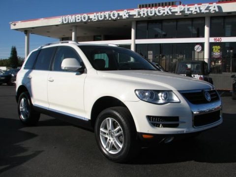 Campanella White 2009 Volkswagen Touareg 2 VR6