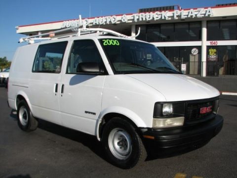 Ivory White 2000 GMC Safari Commercial
