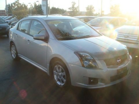 Brilliant Silver Metallic 2010 Nissan Sentra 2.0 SR
