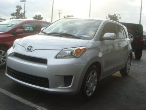 Silver Streak Mica 2009 Scion xD 
