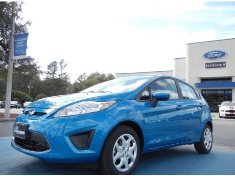 Blue Candy Metallic 2012 Ford Fiesta SE Hatchback