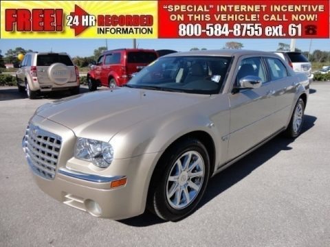 Linen Gold Metallic 2006 Chrysler 300 C HEMI