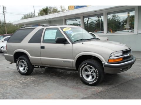 Light Pewter Metallic 2000 Chevrolet Blazer LS