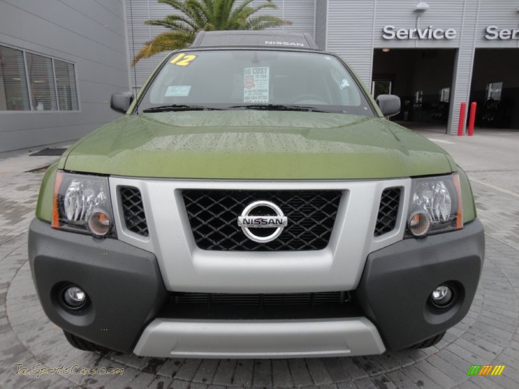 2012 Nissan xterra metallic green #10