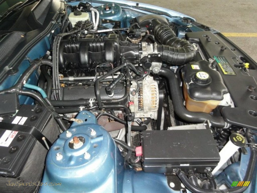 2005 Mustang V6 Premium Coupe - Windveil Blue Metallic / Medium Parchment photo #29