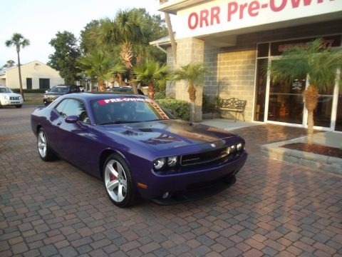 Dodge Challenger Srt8 Black White on 2009 Dodge Challenger Srt8 In Brilliant Black Crystal Pearl Coat