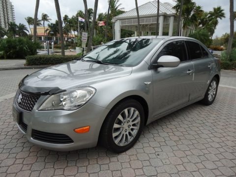 Platinum Silver Metallic 2010 Suzuki Kizashi SE Platinum Silver Metallic 2010 Suzuki Kizashi SE