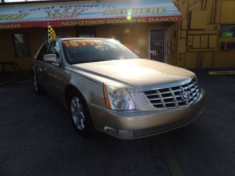 Light Cashmere Metallic 2006 Cadillac DTS Light Cashmere Metallic 2006 Cadillac DTS