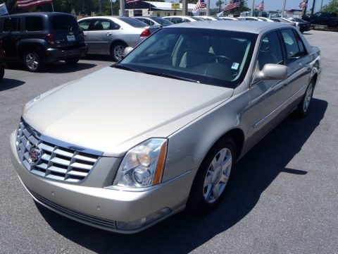 Gold Mist 2007 Cadillac DTS Luxury II Gold Mist 2007 Cadillac DTS Luxury II