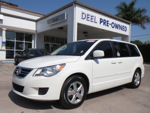 Calla Lilly White 2010 Volkswagen Routan SE Calla Lilly White 2010 Volkswagen Routan SE
