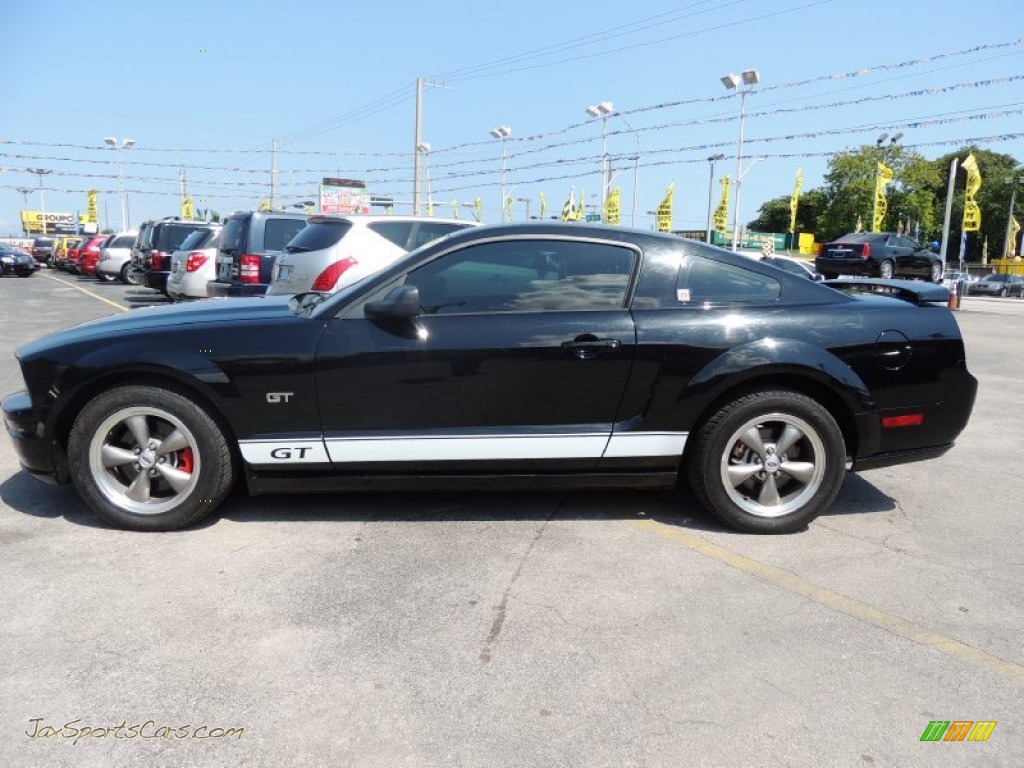 2005 Ford Mustang GT Premium Coupe in Black photo #4 ...