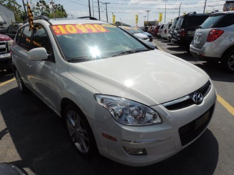 Nordic White 2010 Hyundai Elantra Touring SE Nordic White 2010 Hyundai Elantra Touring SE