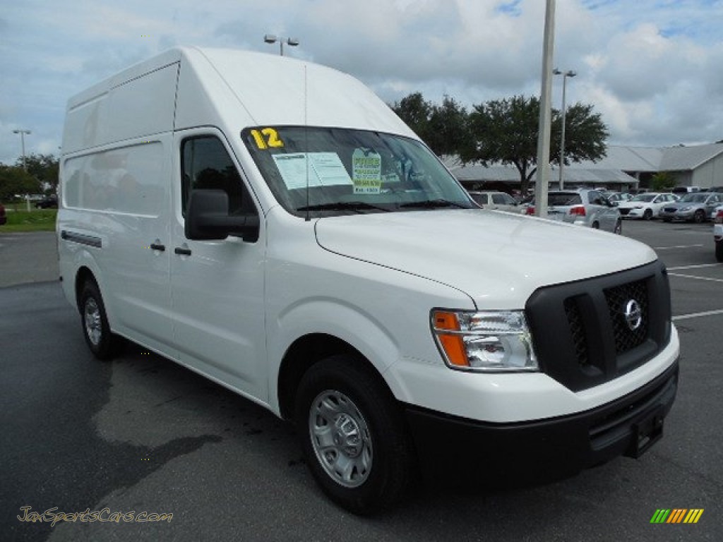 2012 Nissan NV 2500 HD SV High Roof in Blizzard White photo 10