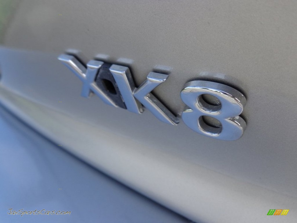 1999 XK XK8 Coupe - Meteorite SIlver Metallic / Oatmeal photo #32
