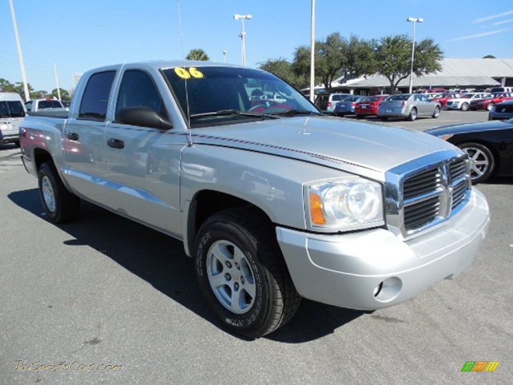 2006 Dodge Dakota Slt Quad Cab 4x4 In Bright Silver Metallic Photo 10