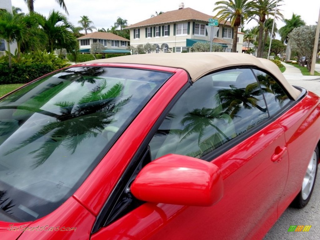 2005 Solara SLE V6 Convertible - Absolutely Red / Ivory photo #58
