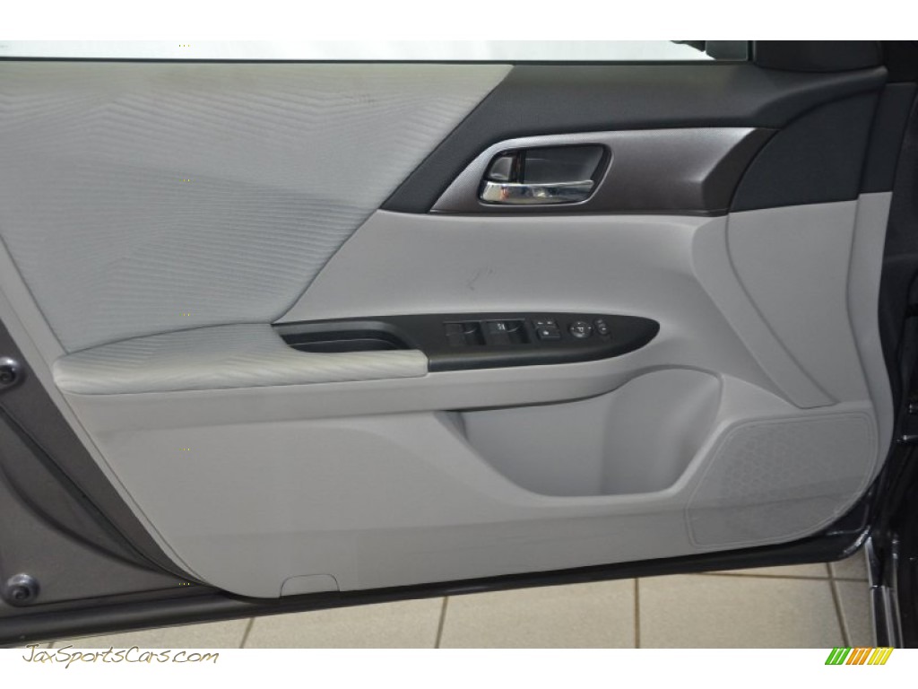 2014 Accord LX Sedan - Modern Steel Metallic / Gray photo #9