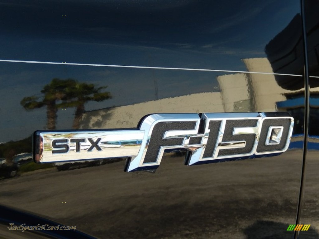 2013 F150 STX SuperCab - Tuxedo Black Metallic / Steel Gray photo #10